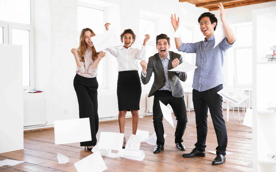 移民局：恢复处理边境关闭前的离岸居留申请